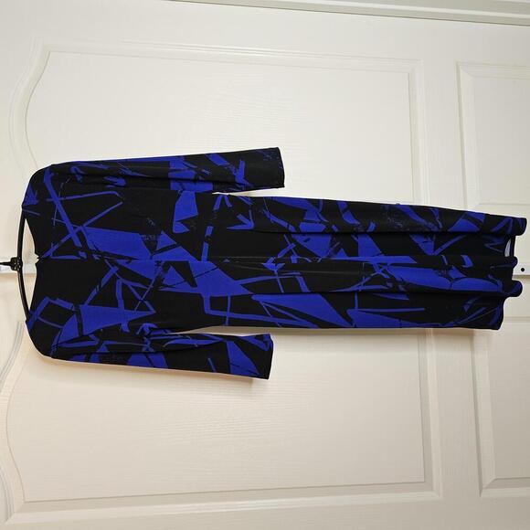 Stylish Blue Abstract Print Midi Dress - Picture 3 of 6